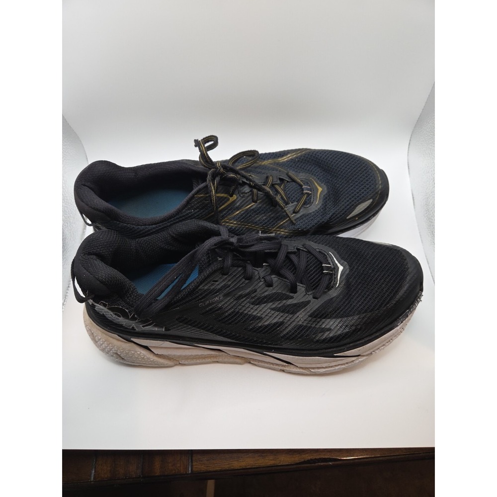 Hoka Mens Size 12 Clifton 3 One Gold One Silver